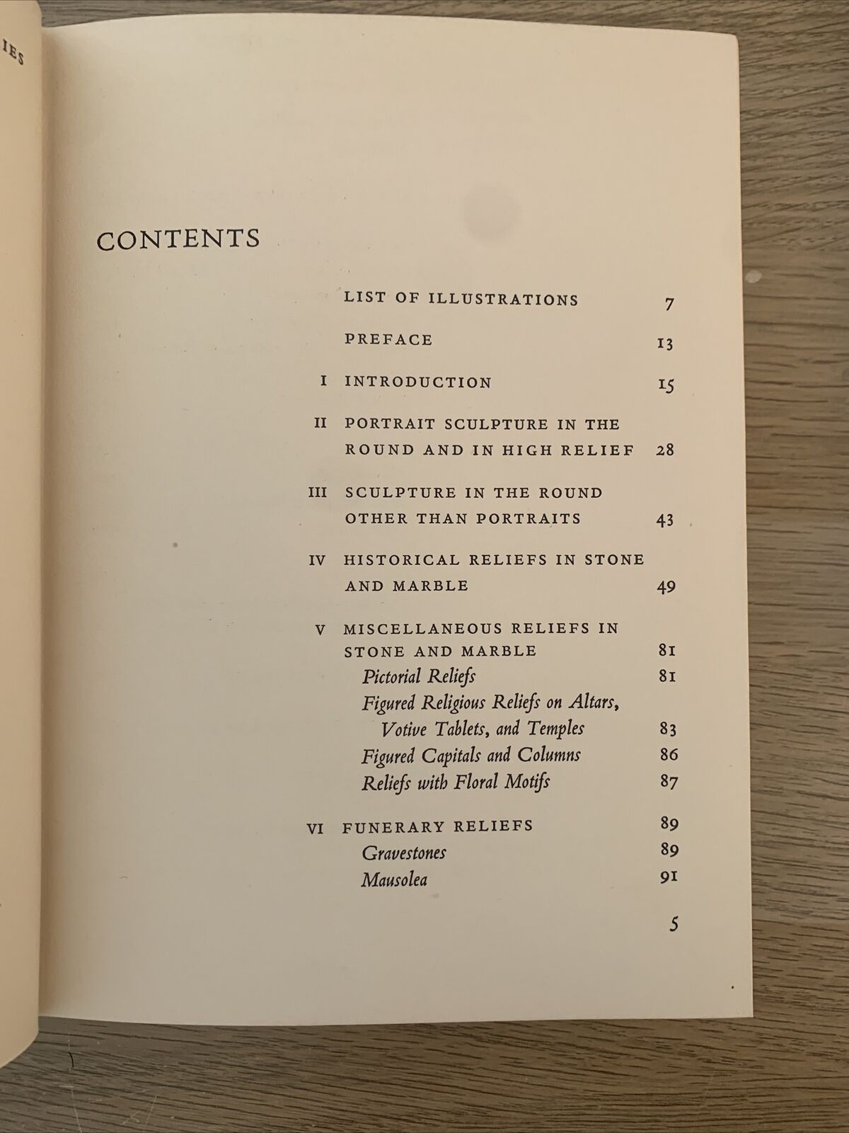 THE ART OF THE ROMANS. J. M. C. Toynbee. Thames and Hudson 1965