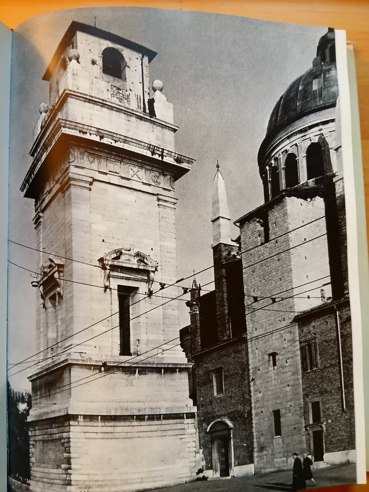 Nella bella Verona - Cappelli editore - Pier Paolo Brugnoli - 1972