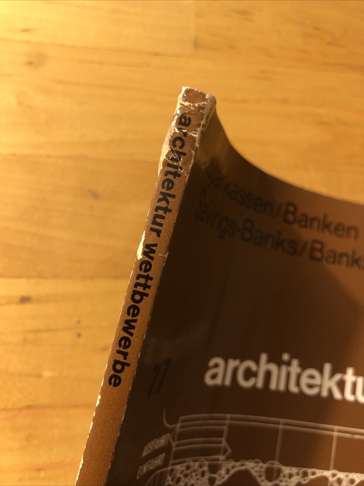 ARCHITEKTUR WETTBEWERBE 77 Sparkassen Banken. Banks ARCHITECTURE MAGAZINE 1974