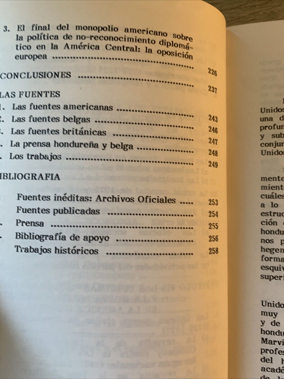LA HEGEMONIA DE LOS ESTADOS UNIDOS EN HONDURAS 1907-1932 Marvin Barahona
