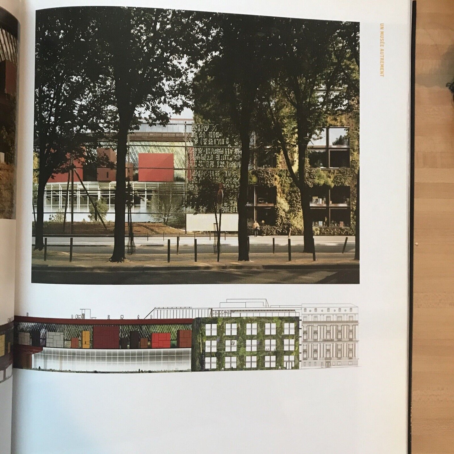 LE MUSEE DU QUAI BRANLY - LAVALOU, ARMELLE ; ROBERT, JEAN-PAU, MONITEUR, 2006 #