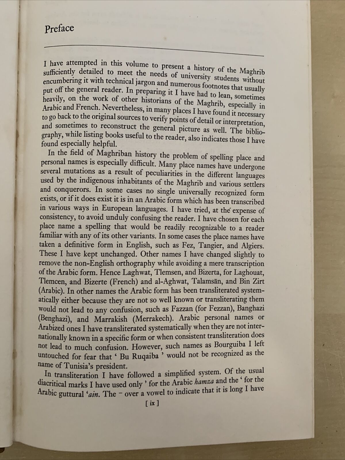 A HISTORY OF THE MAGHRIB - Jamil M. Abun - Nasr. Cambridge University Press 1971