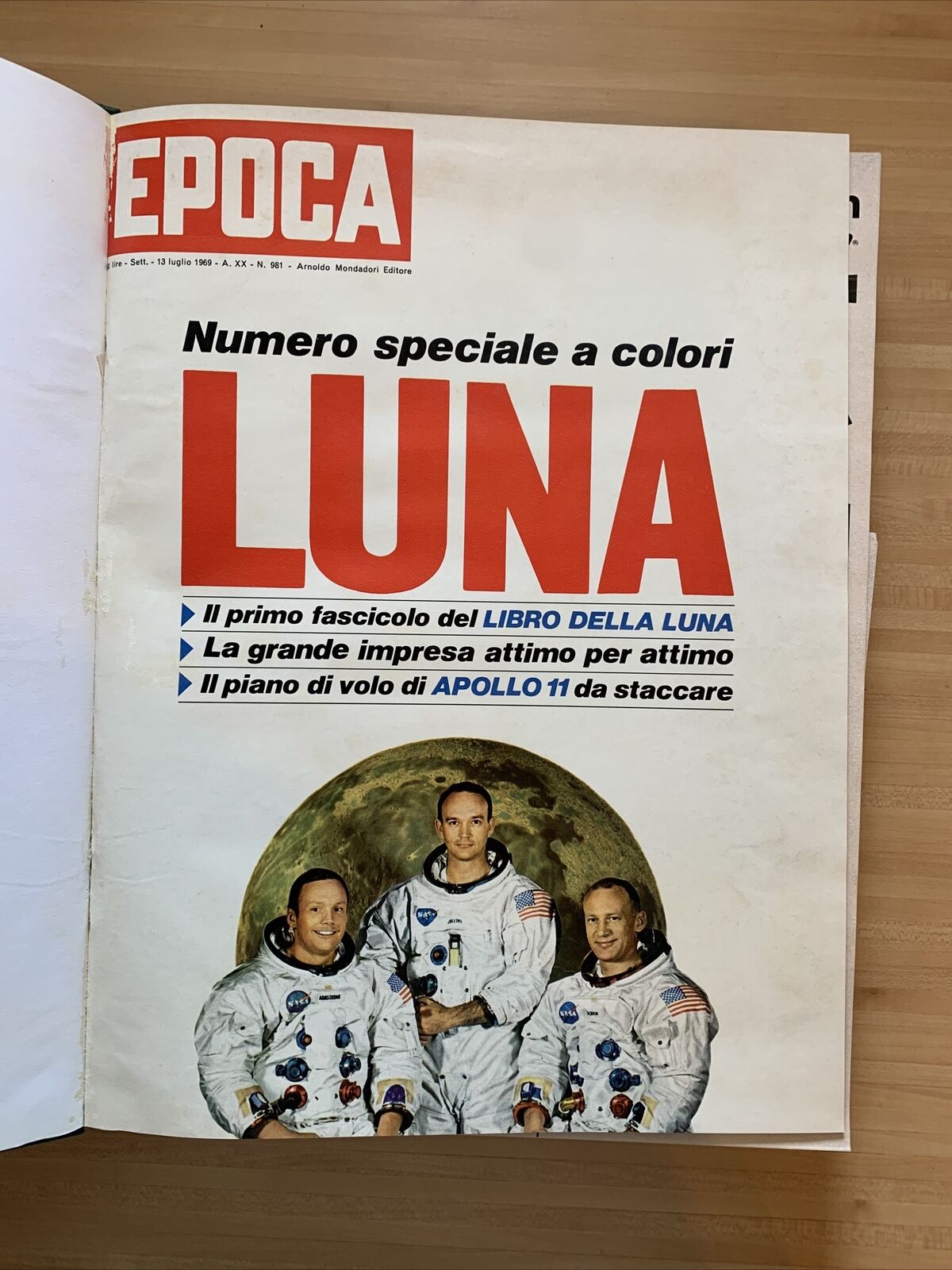 EPOCA rivista LUNA 6 numeri rilegati a libro. LA SPEDIZIONE APOLLO 8-10-11-12-15