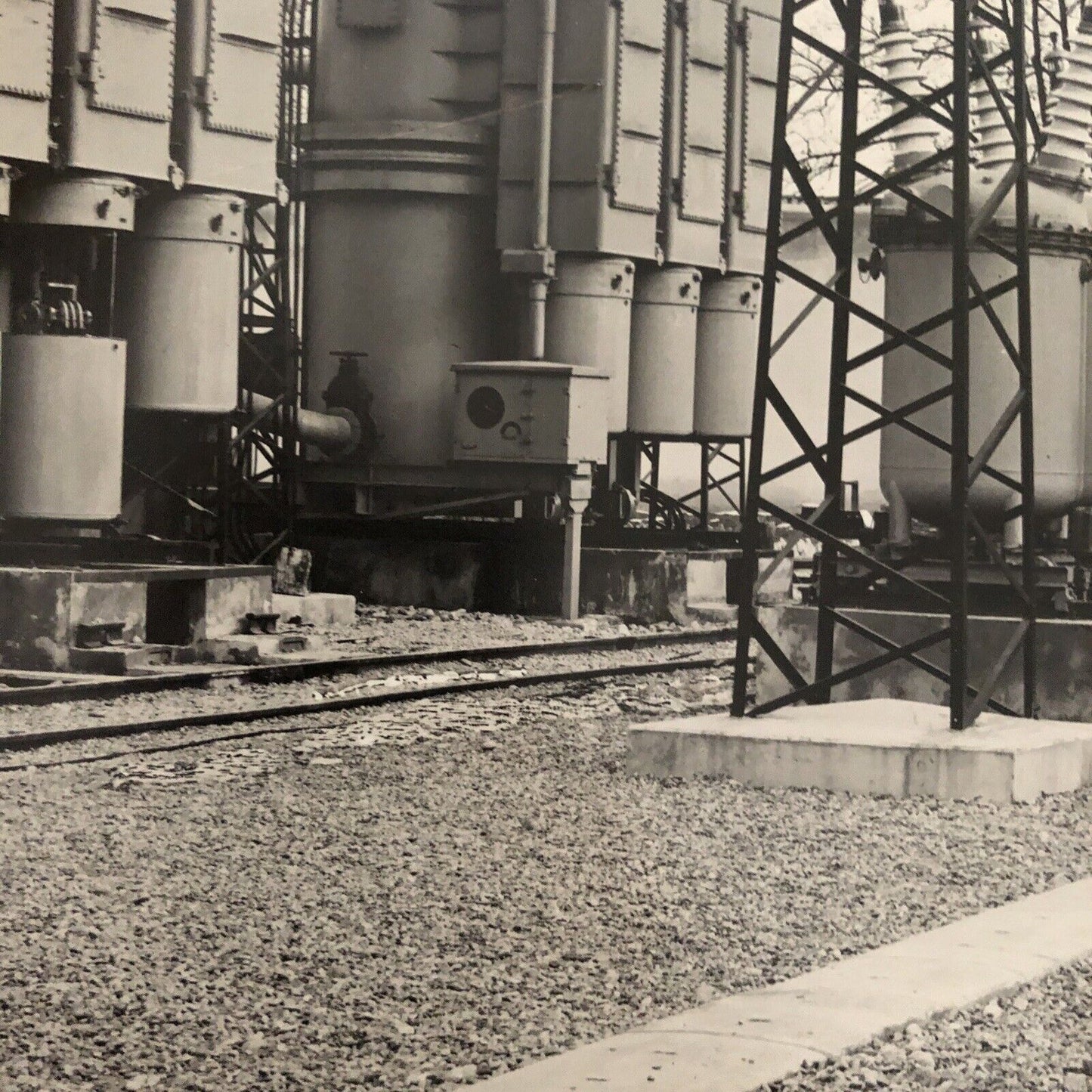 FERROVIE - isolatori elettrici, pali elettricità. linea Bologna Firenze