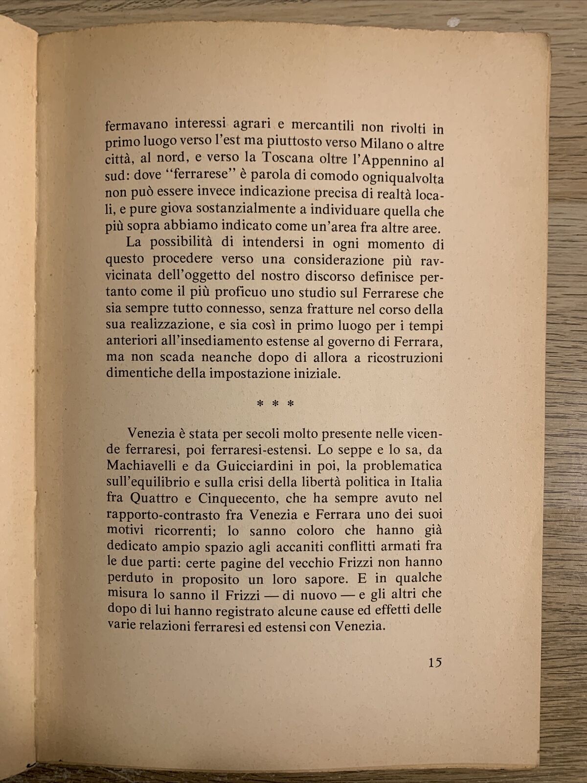Per una storia dello stato Estense, dal quattrocento all' . . cinquecento.Marini