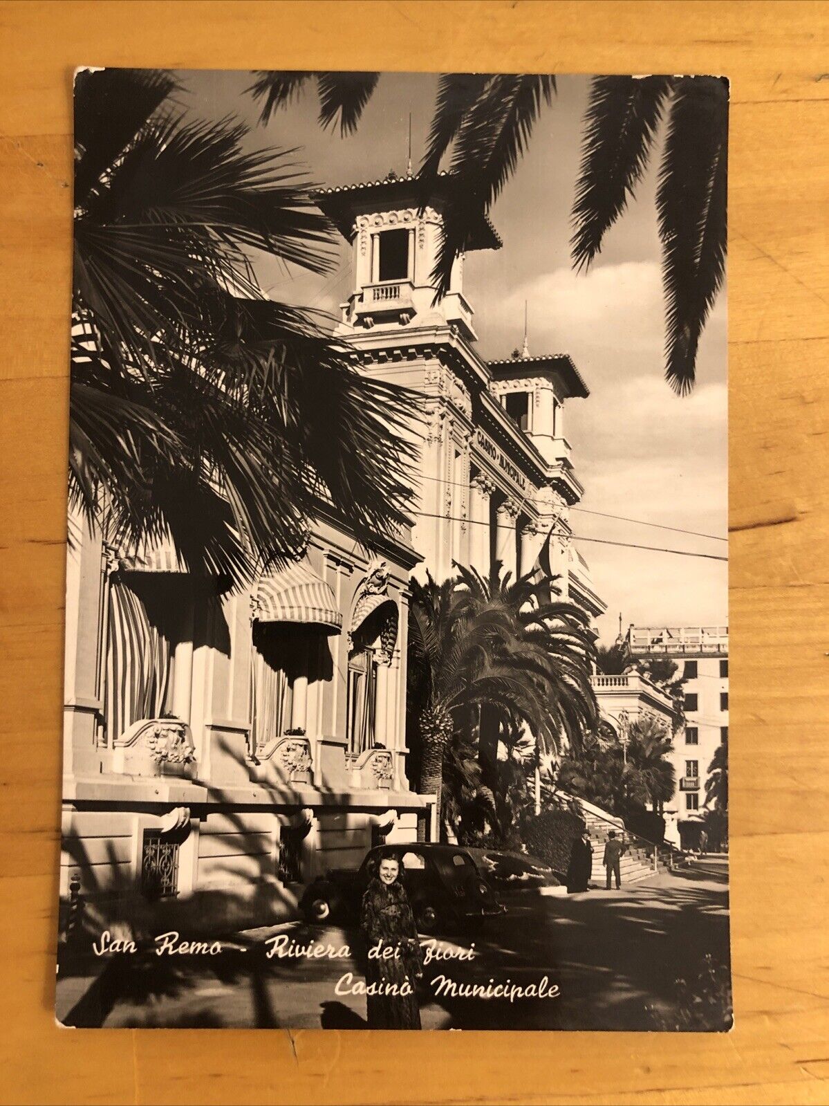 Cartolina SAN REMO - RIVIERA DEI FIORI non viaggiata