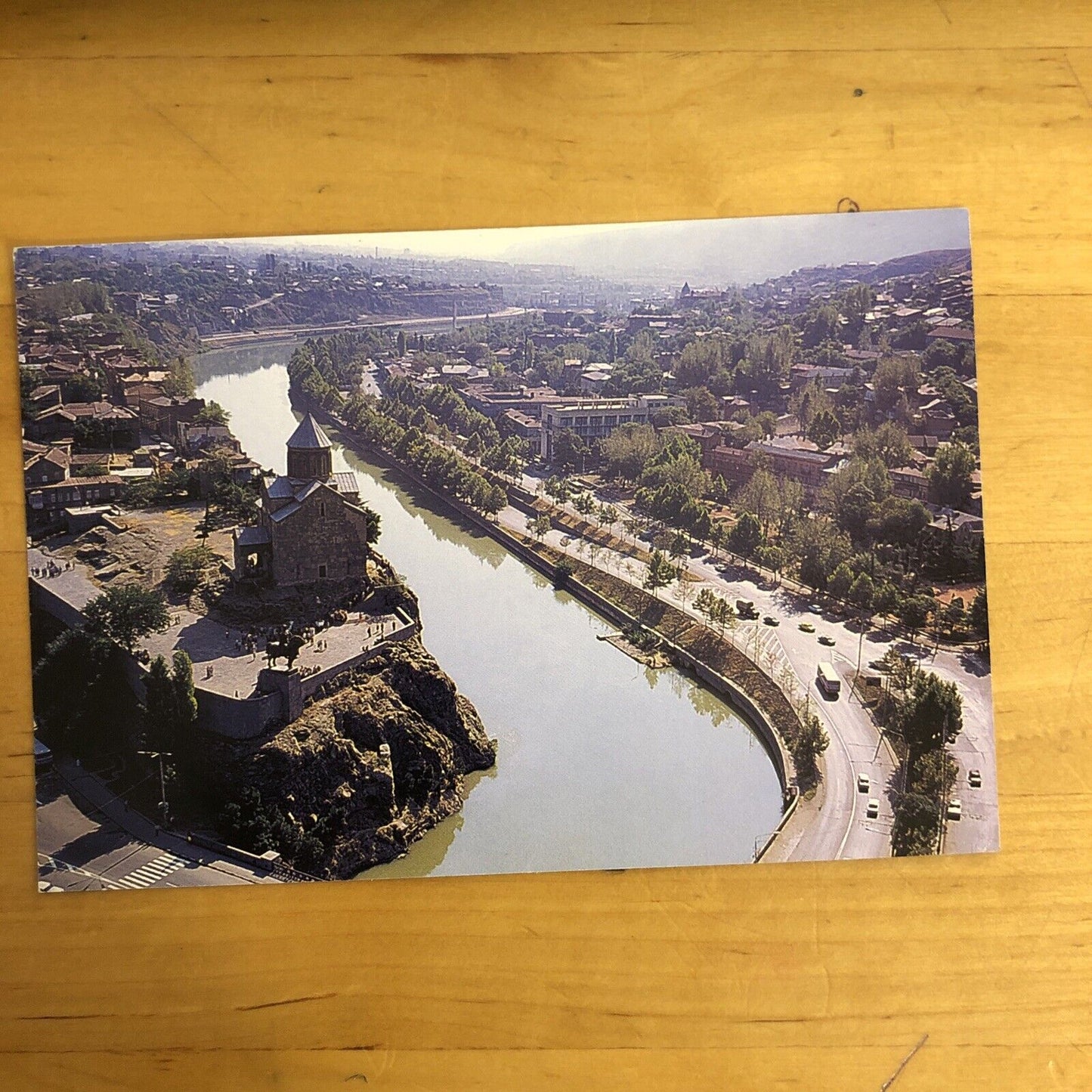 CARTOLINA - TBILISI METEKHI CHURCH - GEORGIA. NON VIAGGIATA