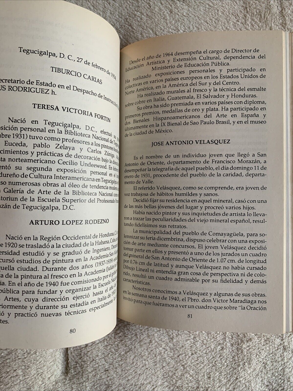 LA PLÁSTICA HONDUREÑA - RAUL FIALLOS