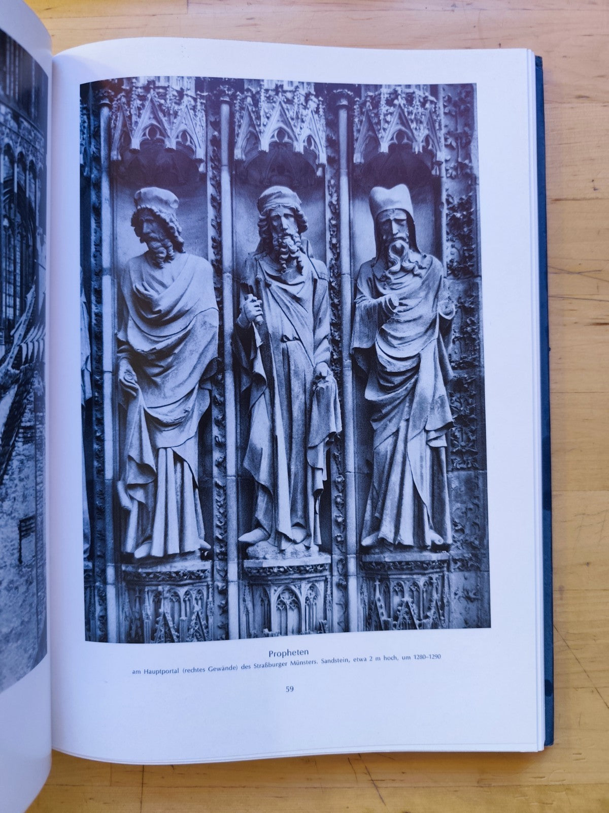 Plastik des Mittelalters - Erich Steingraber, Karl Robert Langewiesche 1962