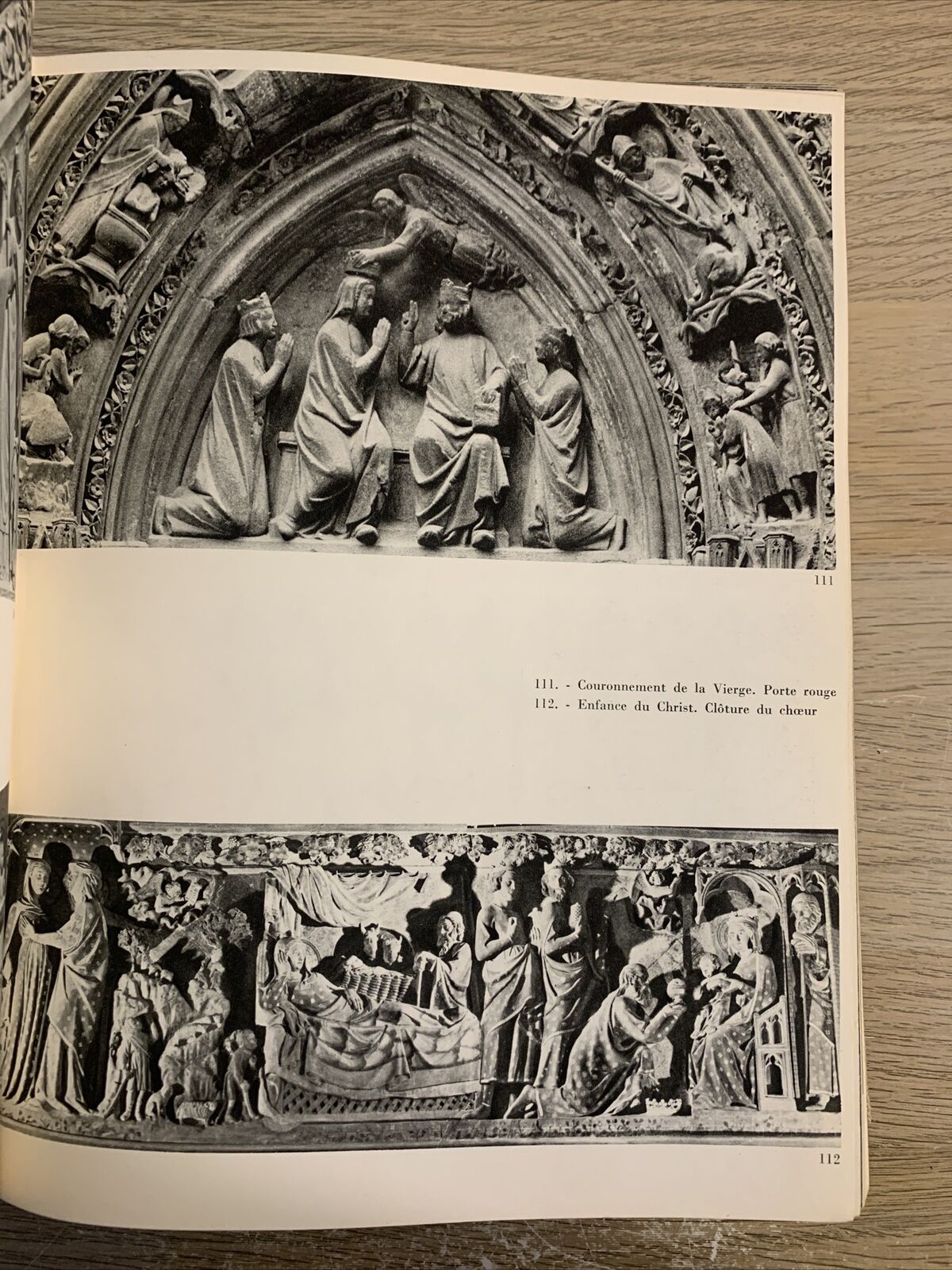 CATHÉDRALES ET TRÉSORS GOTHIQUES DE FRANCE. Arthaud 1958. Marcel Aubert