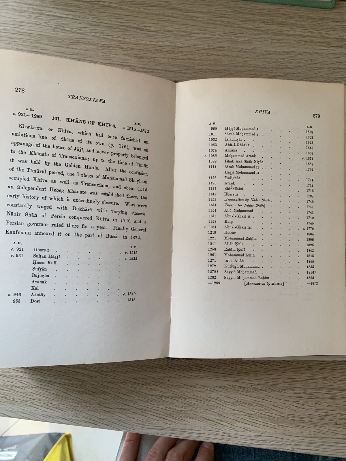 THE MOHAMMADAN DYNASTIES, Stanley Lane-Poole. Khayats 1966 #