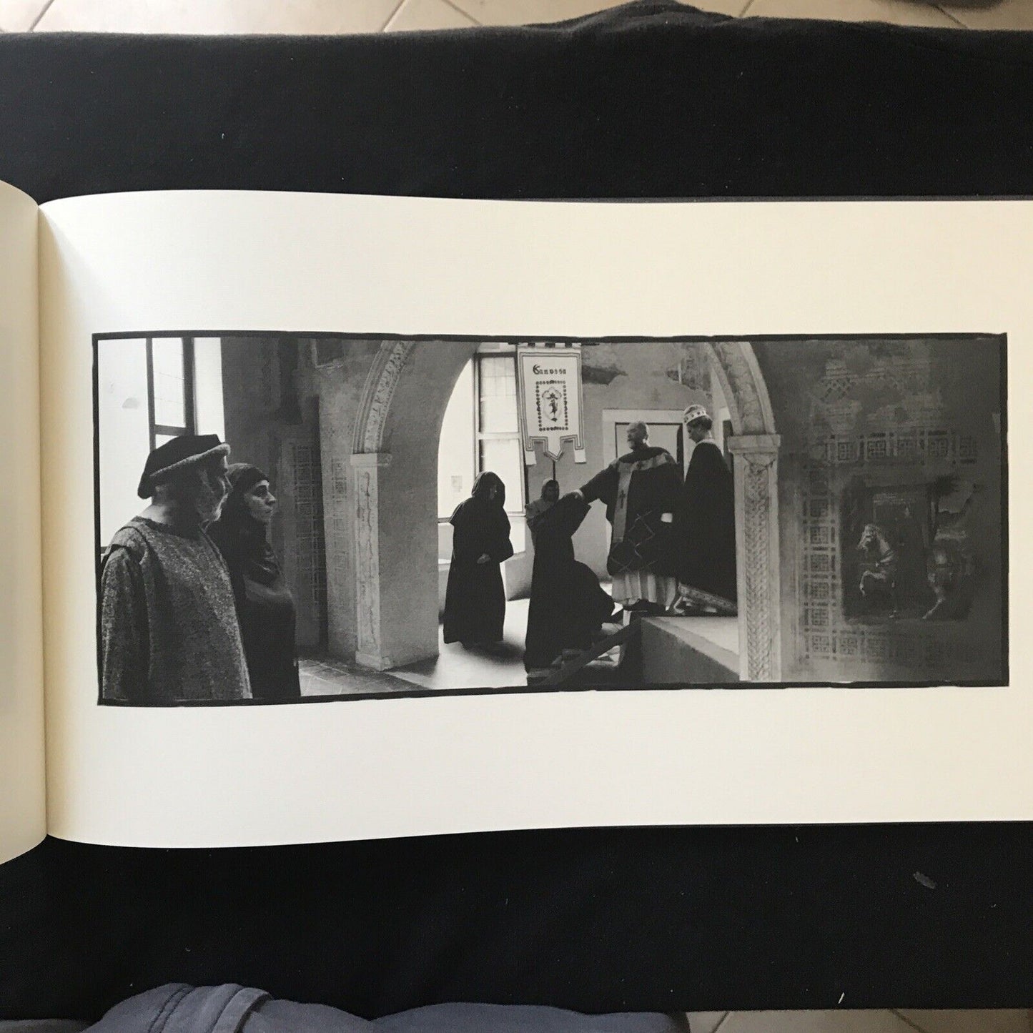 CANOSSA fotografie di Giuliano Ferrari, Pubblimedia 2003, Prodi, Mussini, Badini
