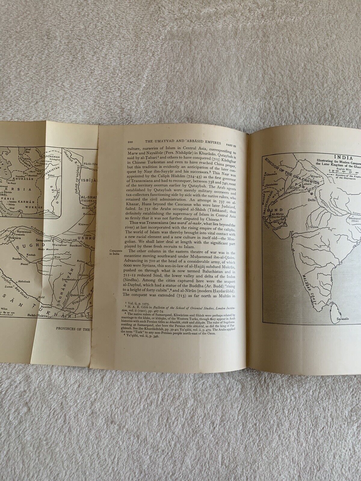 HISTORY OF THE ARABS from earliest times - PHILIP K. HITTI, MACMILLAN 1956