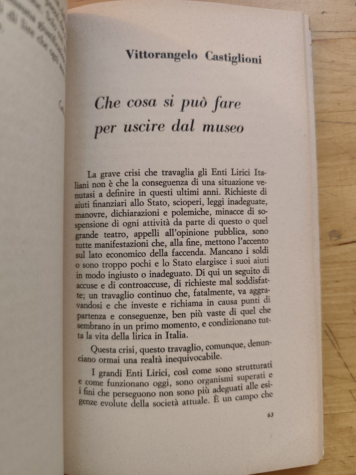 I conti in tasca allo spettacolo, centro d'arte e di cultura Bologna 1966 Corona