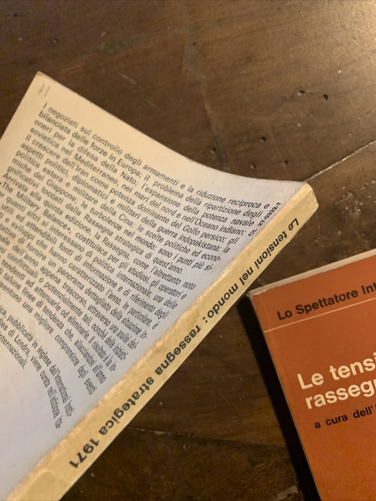 Le tensioni nel mondo : Rassegna strategica 1969 1970 1971 1972. Il Mulino 4 vol