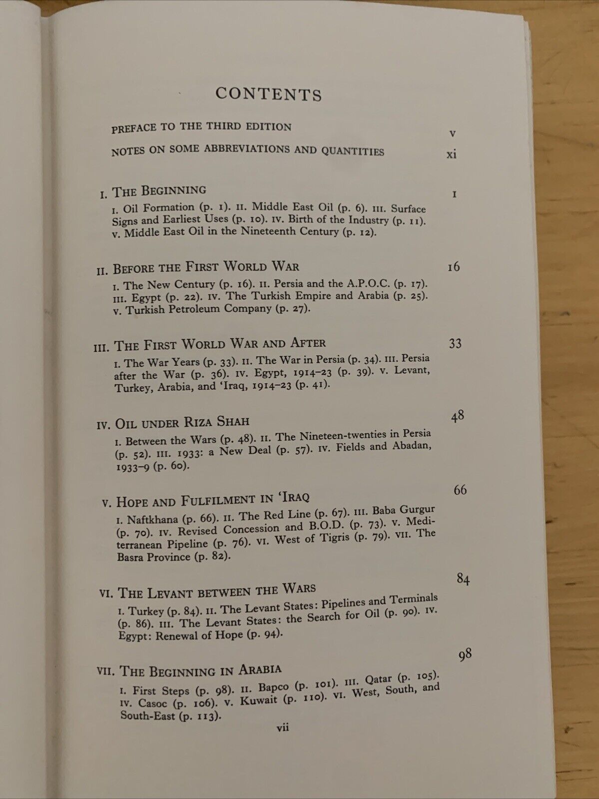 OIL IN THE MIDDLE EAST - STEPHEN HEMSLEY LONGRIGG 1968 OXFORD UNIVERISTY PRESS