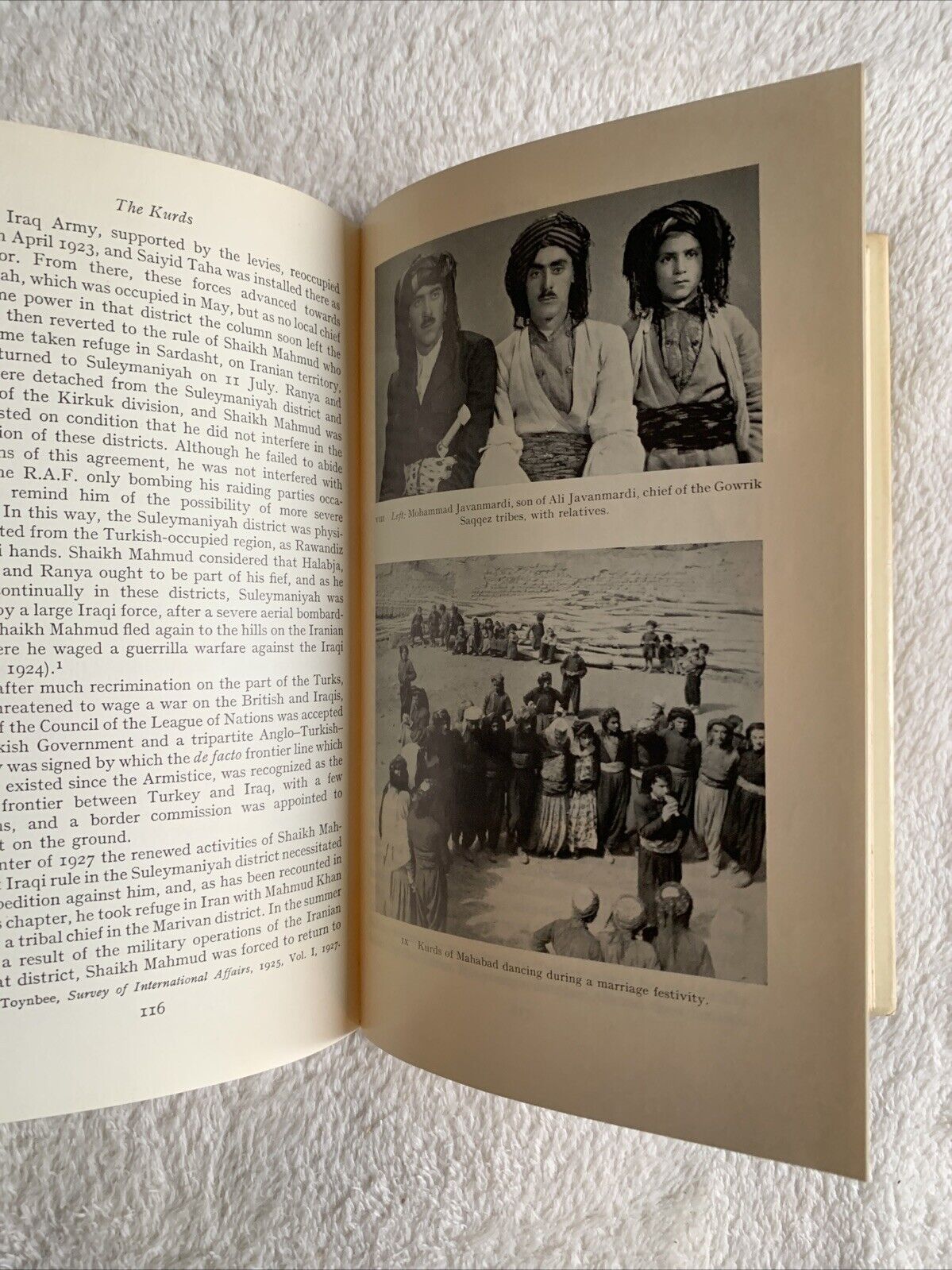 THE KURDS an historical and political study - Hassan Arfa 1968