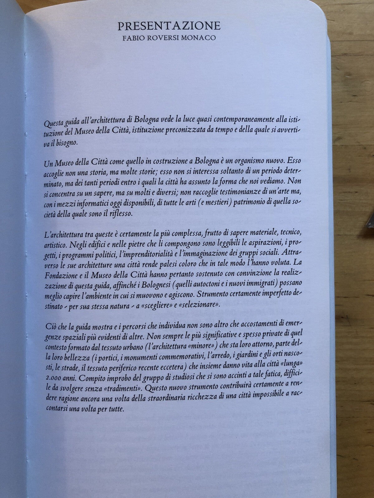 Guida di Bologna Architettura, Allemandi 2004
