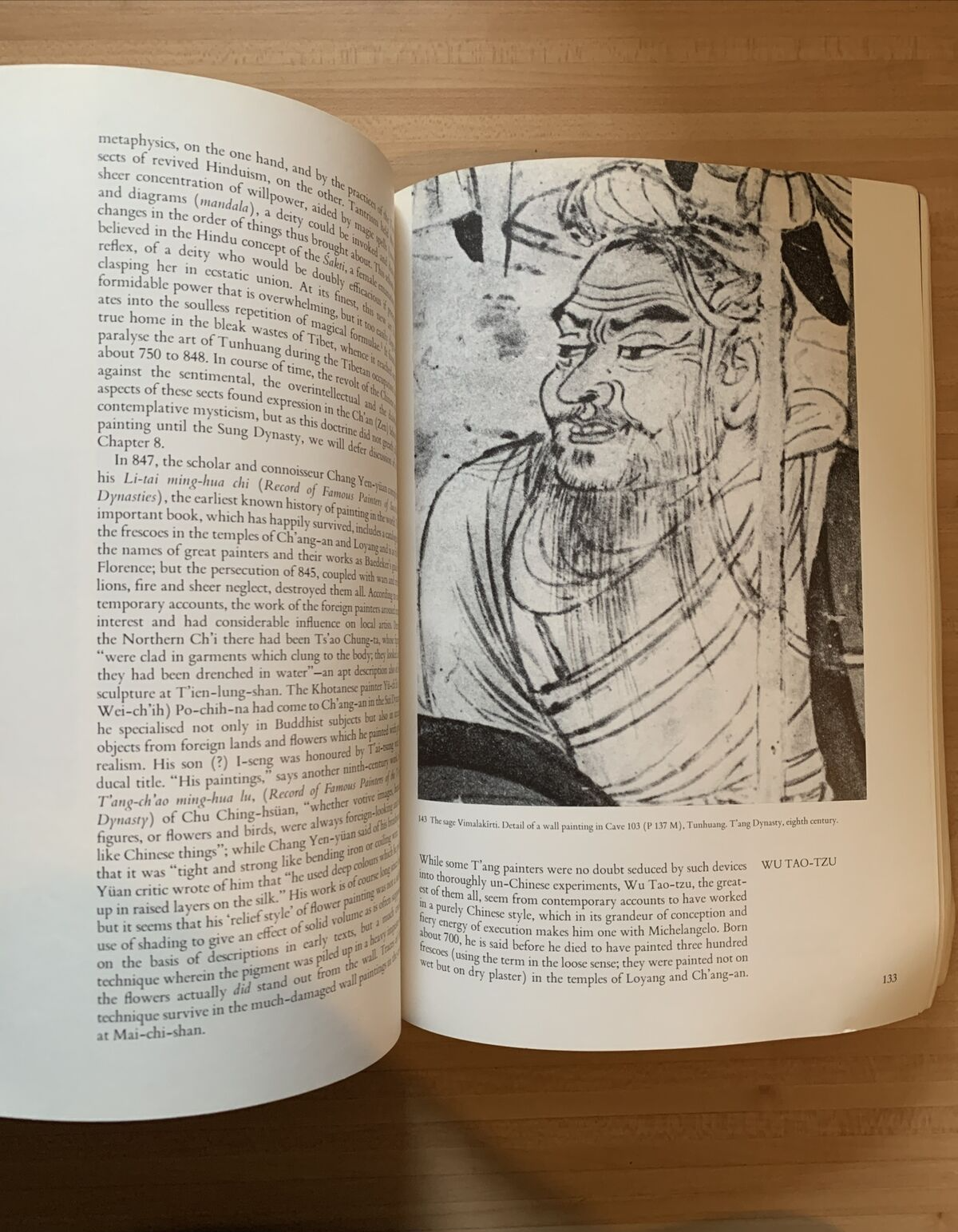 THE ARTS OF CHINA - Michael Sullivan. 1976 revised edition