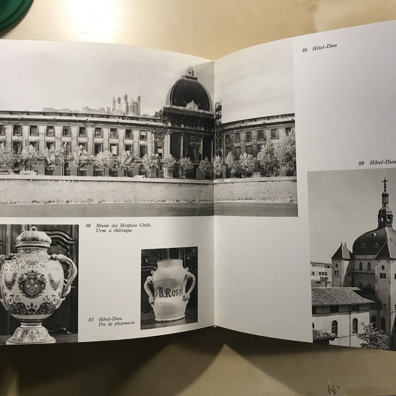 LYON  - V. - H. Debidour, M. Laferrère, et ses environs - Arthaud CITTÀ DI LIONE