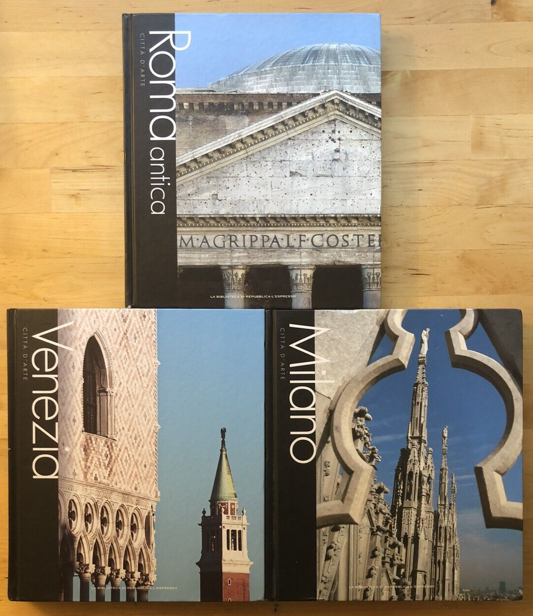 Città d'arte Italiane, Roma Antica, Milano, Venezia. Biblioteca di Repubblica
