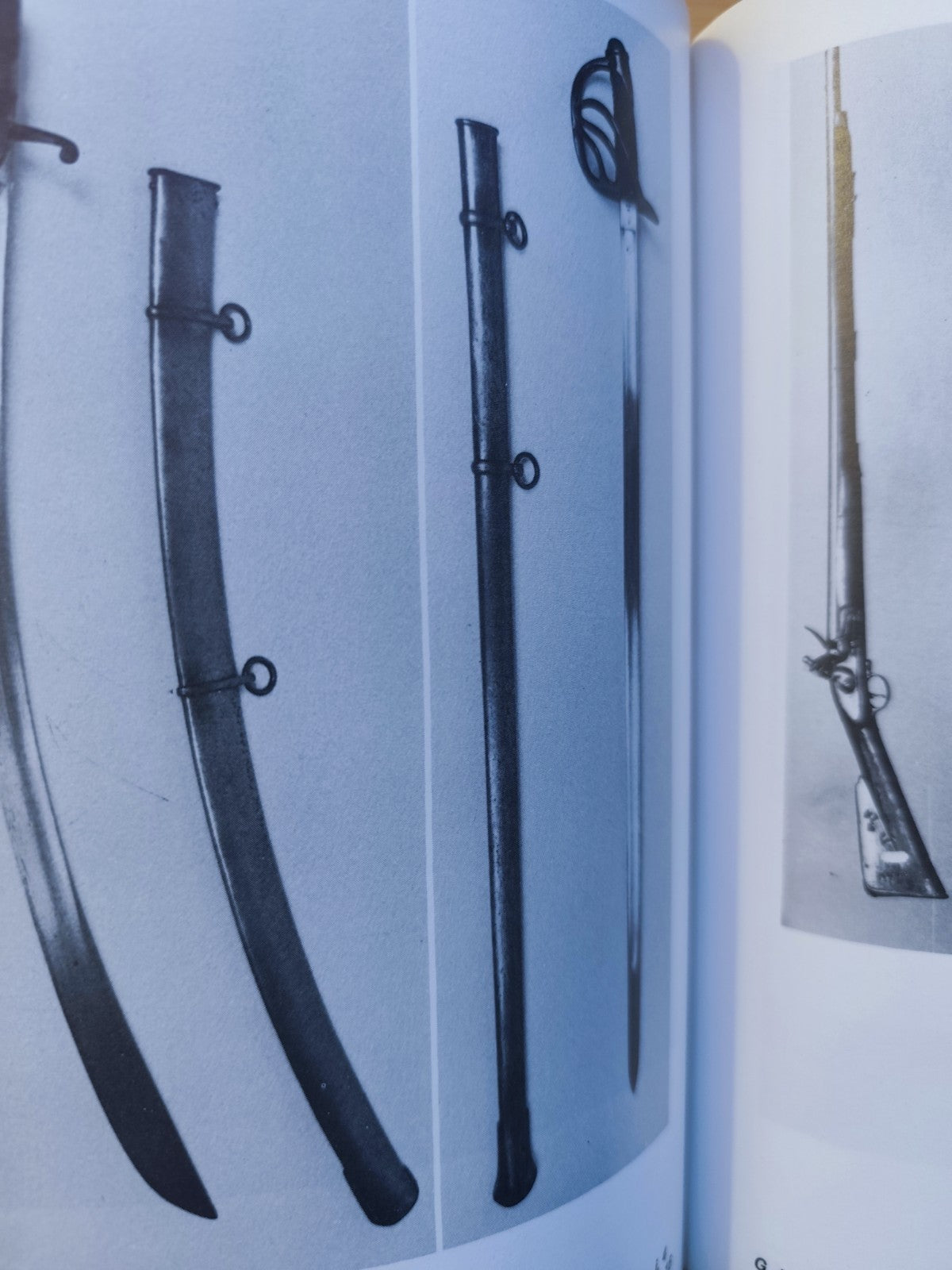 Dagli eserciti preunitari all'esercito Italiano - Ministero della difesa 1984