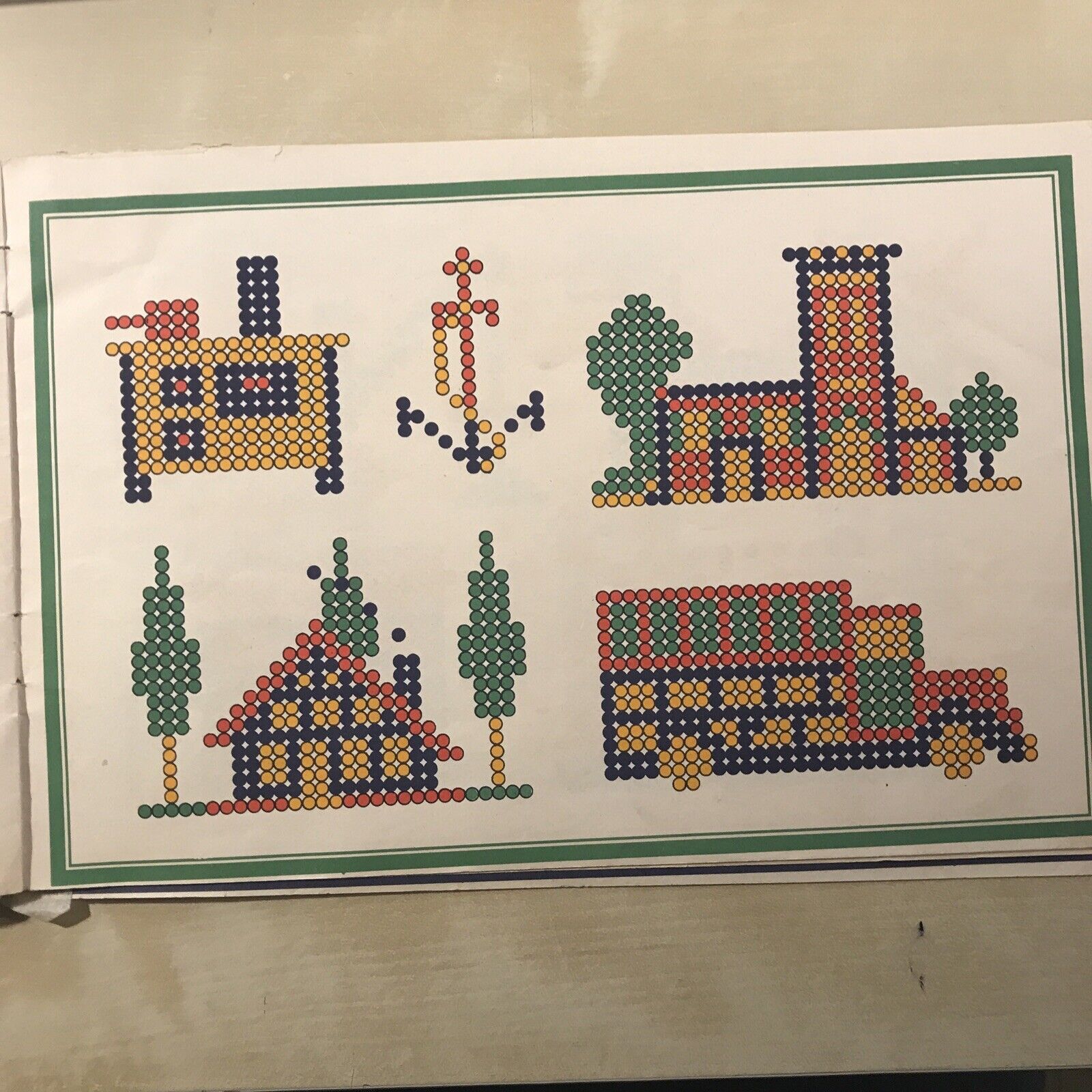 Catalogo illustrato Coloredo Quercetti, Mosaico multicolore per bimbi