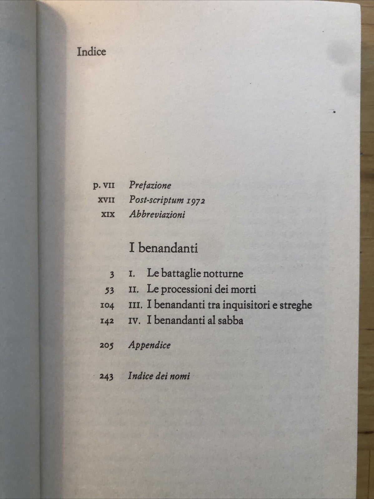 I Benandanti Stregoneria e culti agrari tra cinquecento . . C. Ginzburg, Einaudi