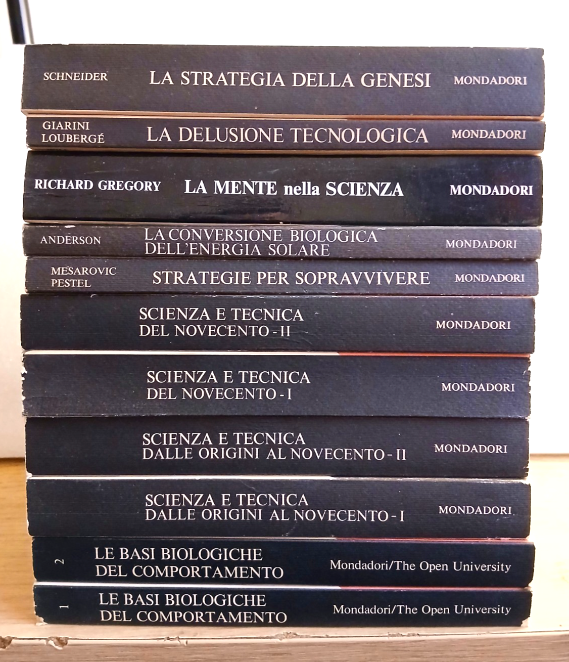 Edizioni scientifiche e tecniche Mondadori EST biblioteca - 11 volumi