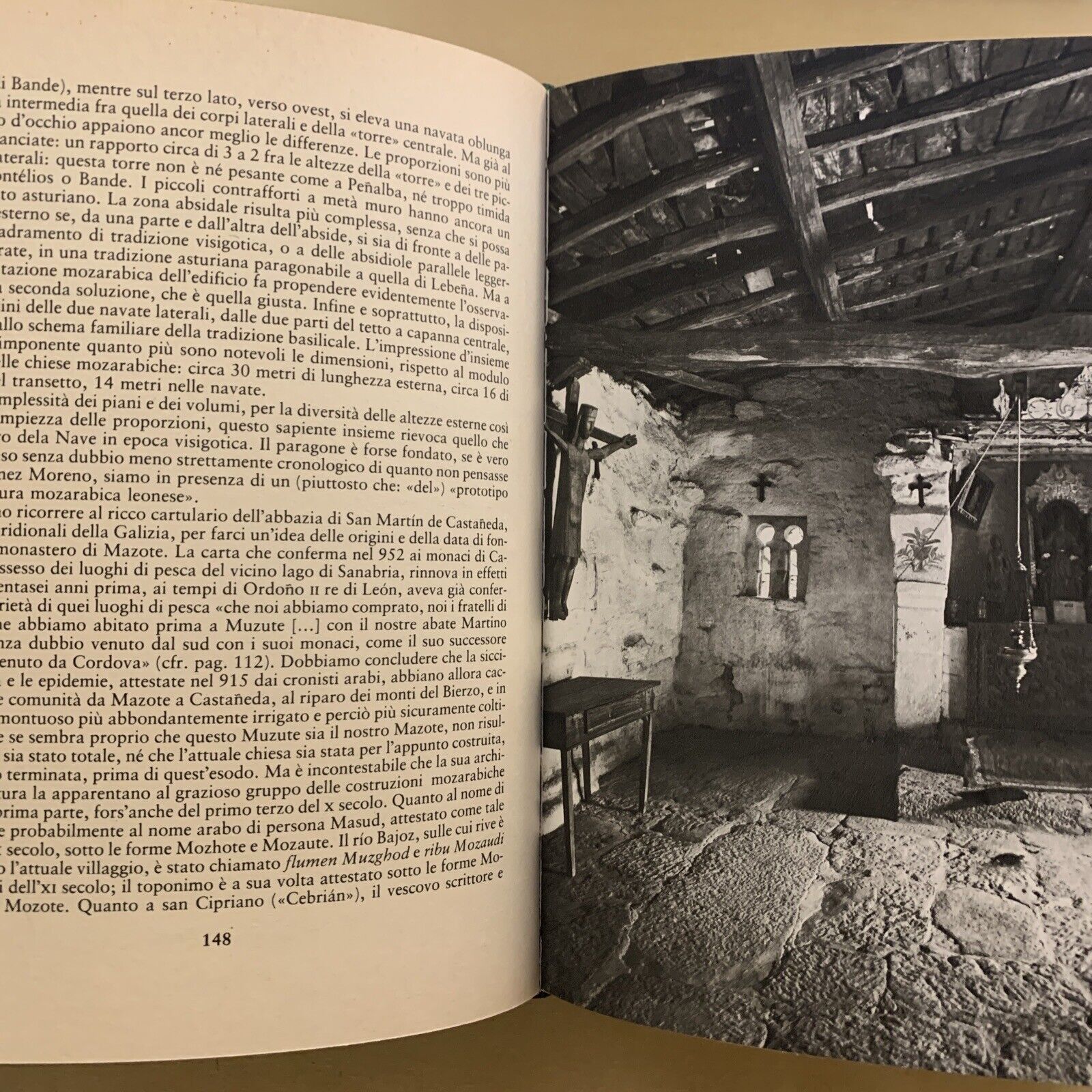 MOZARABICO l'arte, Cristiani e musulmani nell'alto medioevo. J. Fontaine. Jaca