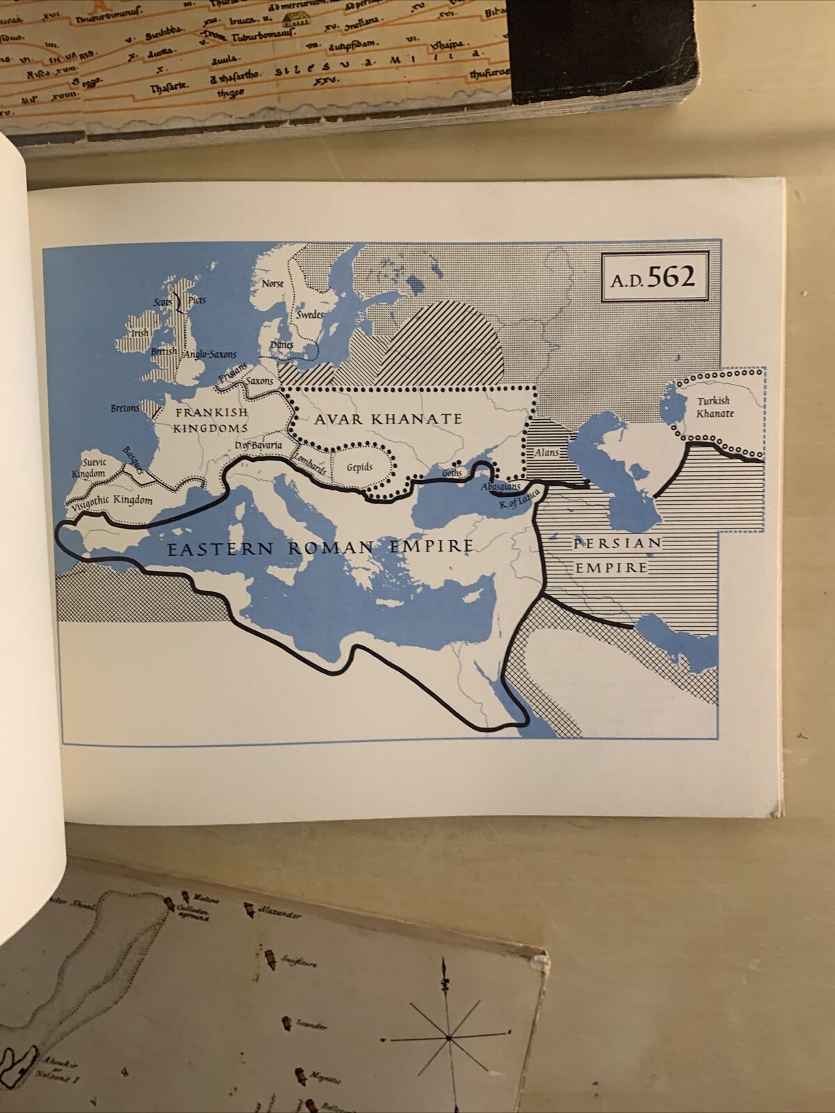 THE PENGUIN ATLAS - ANCIENT, MEDIEVAL, MODERN HISTORY. COLIN MCEVEDY #