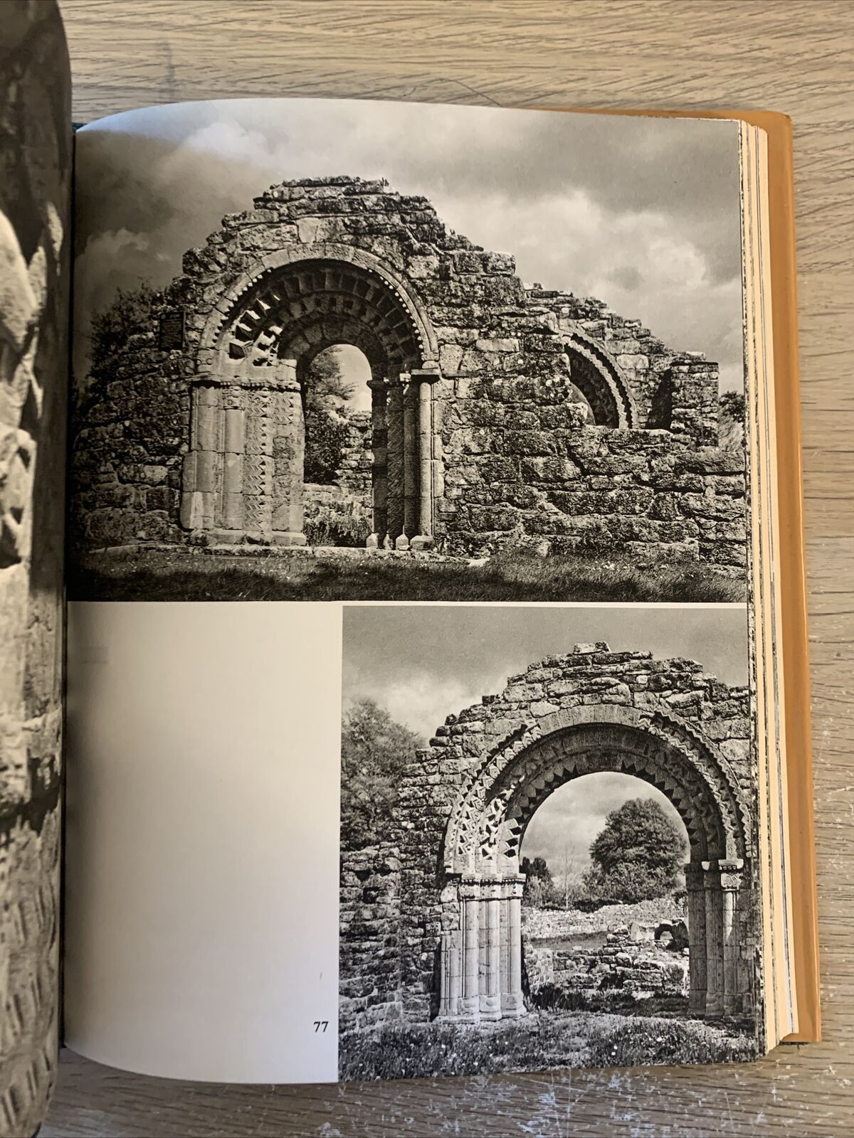 L'Irlanda - Jaca Book. Europa Romanica, Francoise Henry. 1980