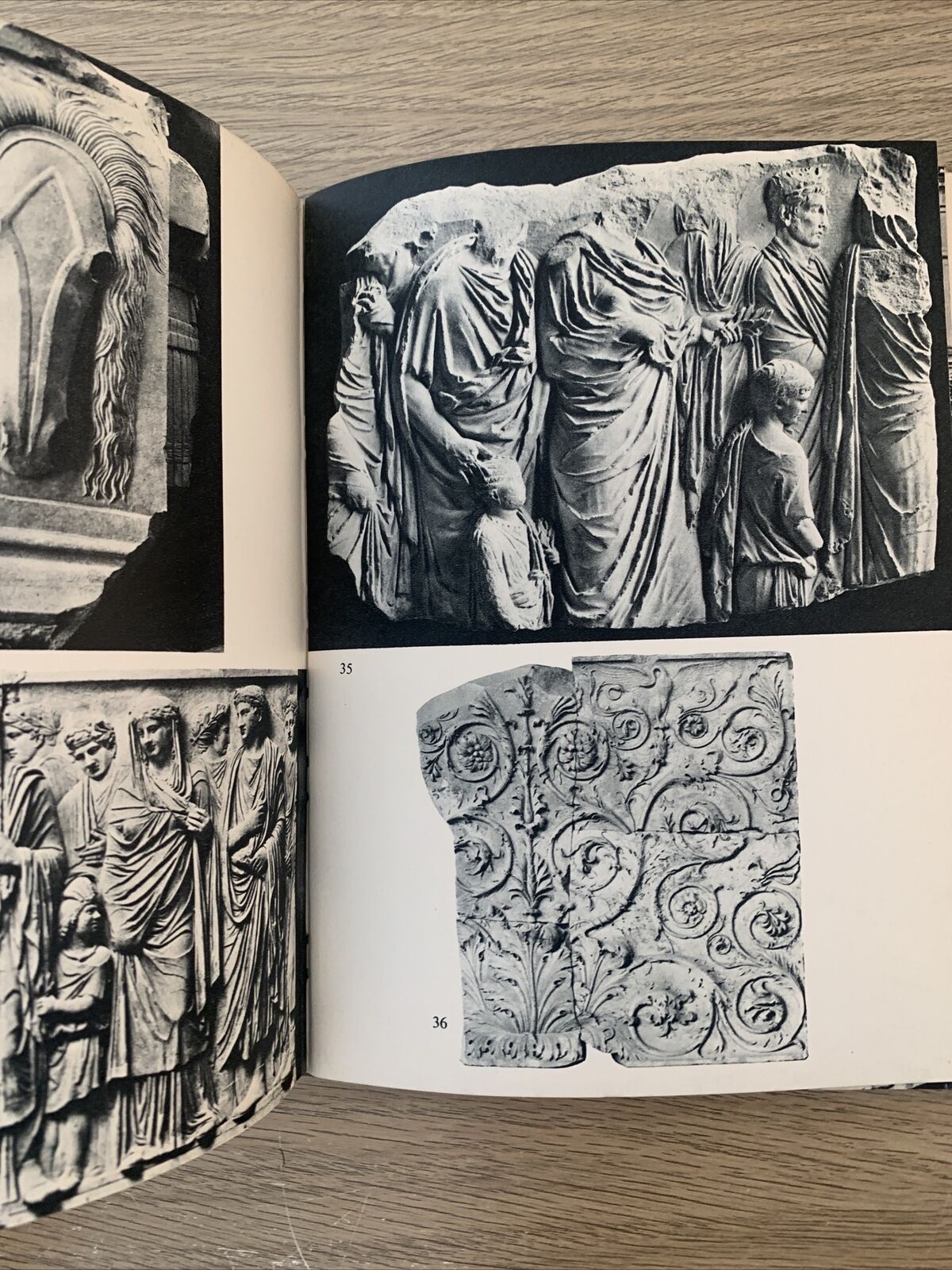 THE ART OF THE ROMANS. J. M. C. Toynbee. Thames and Hudson 1965
