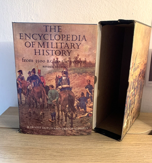 The encyclopedia of military history - Dupuy Ernest and Trevor. Jane's 1980 #