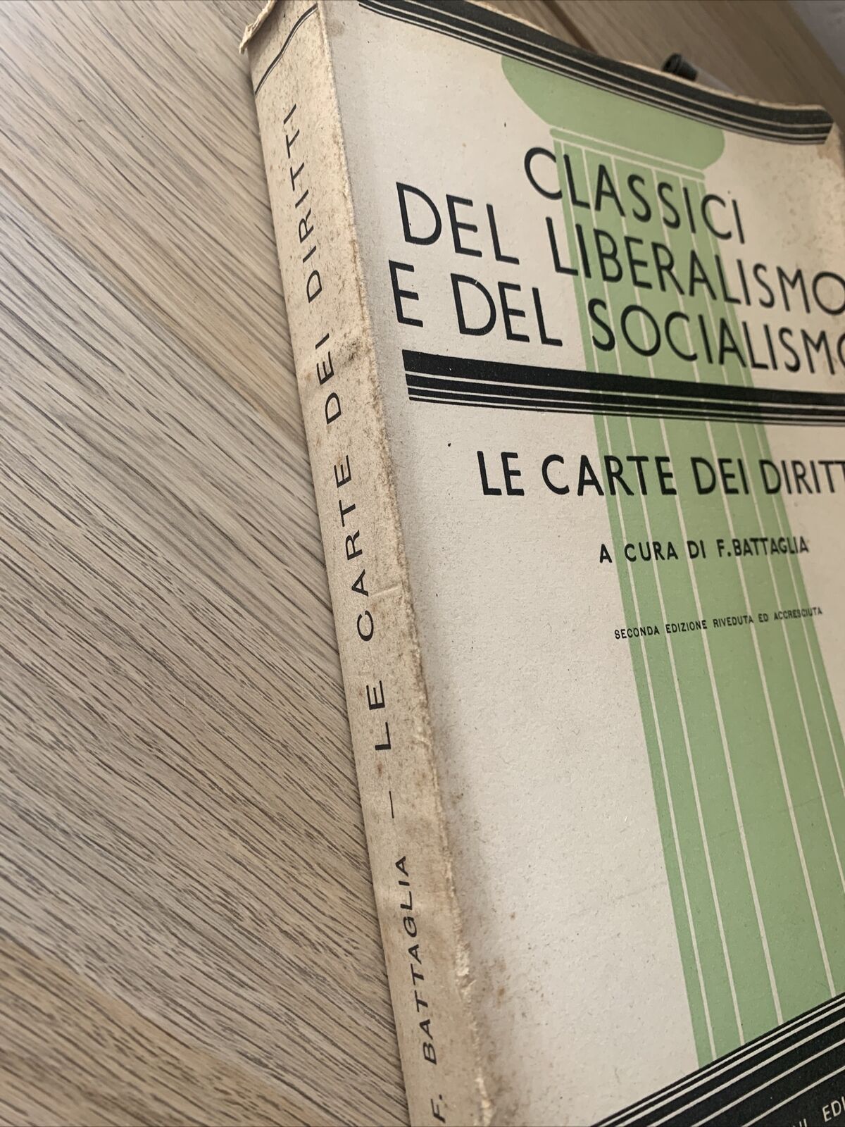 CLASSICI DEL LIBERALISMO E DEL SOCIALISMO, le carte dei diritti - F. Battaglia #