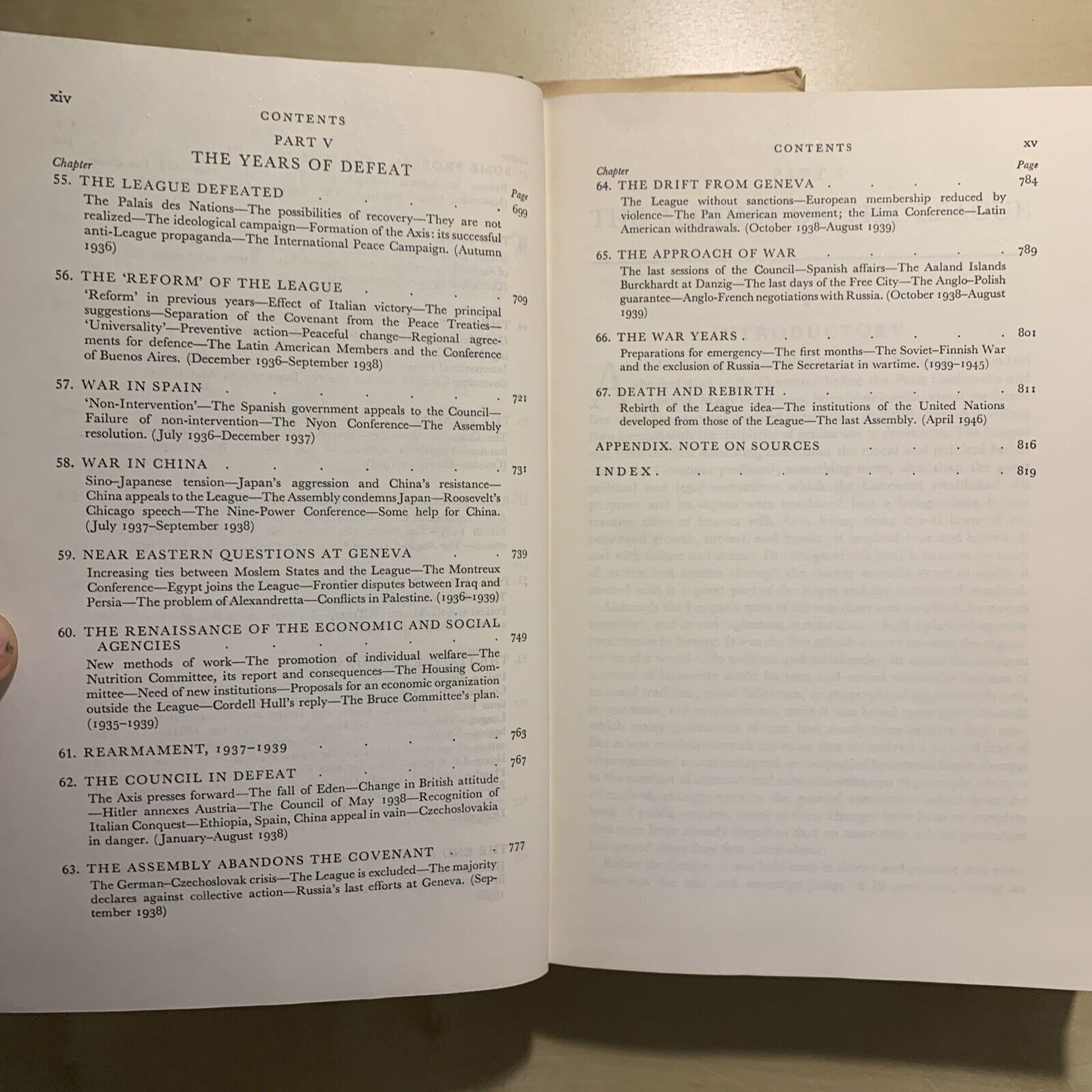 history of THE LEAGUE OF NATIONS - F. P. WALTERS. OXFORD UNIVERSITY PRESS 1960 #