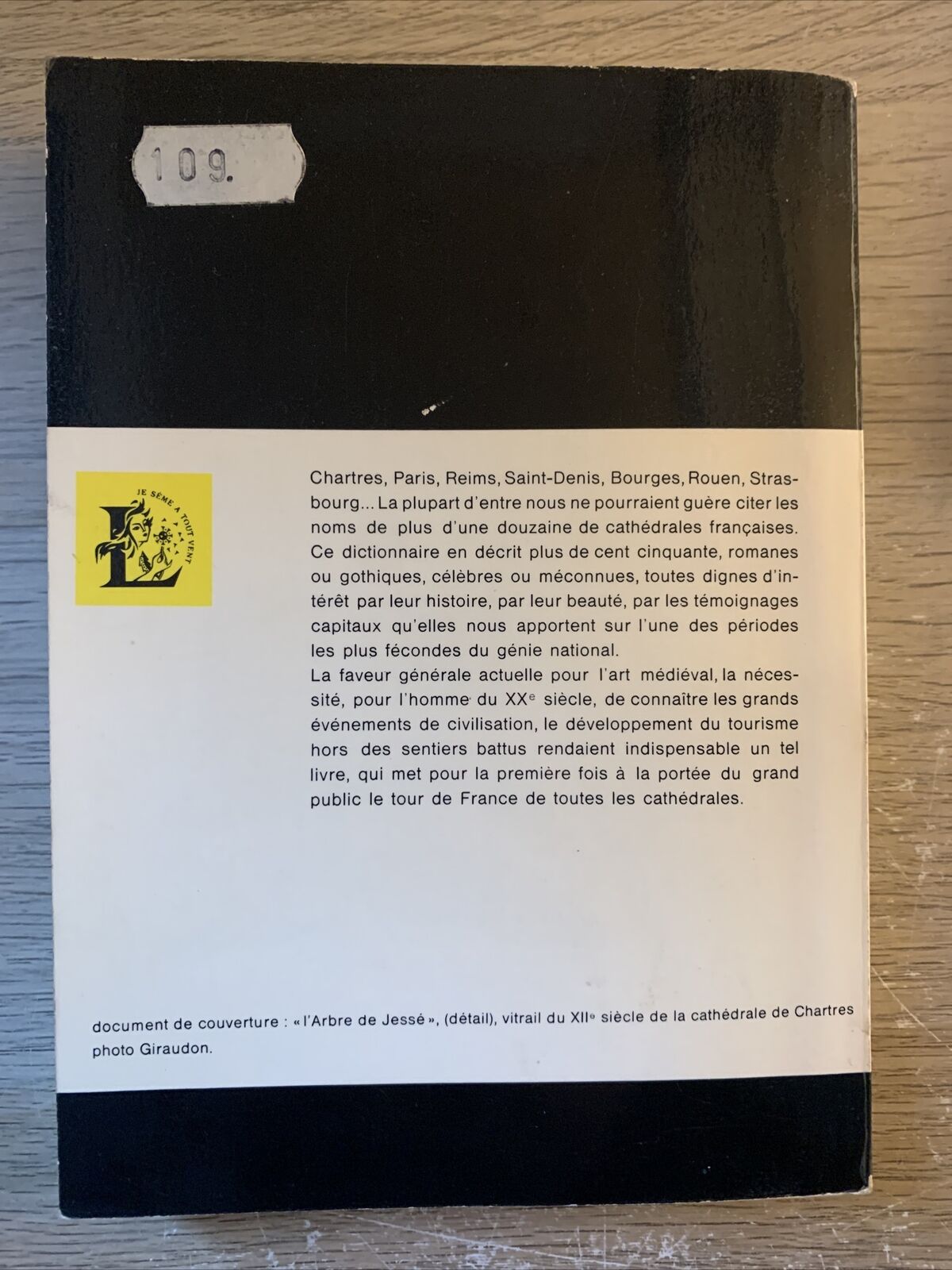 DICTIONNAIRE DES CATHÉDRALES DE FRANCE - LAROUSSE 1971