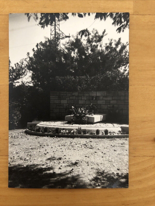 Fotografie MONTPELLIER - tomba della regina Elena anni ' 50