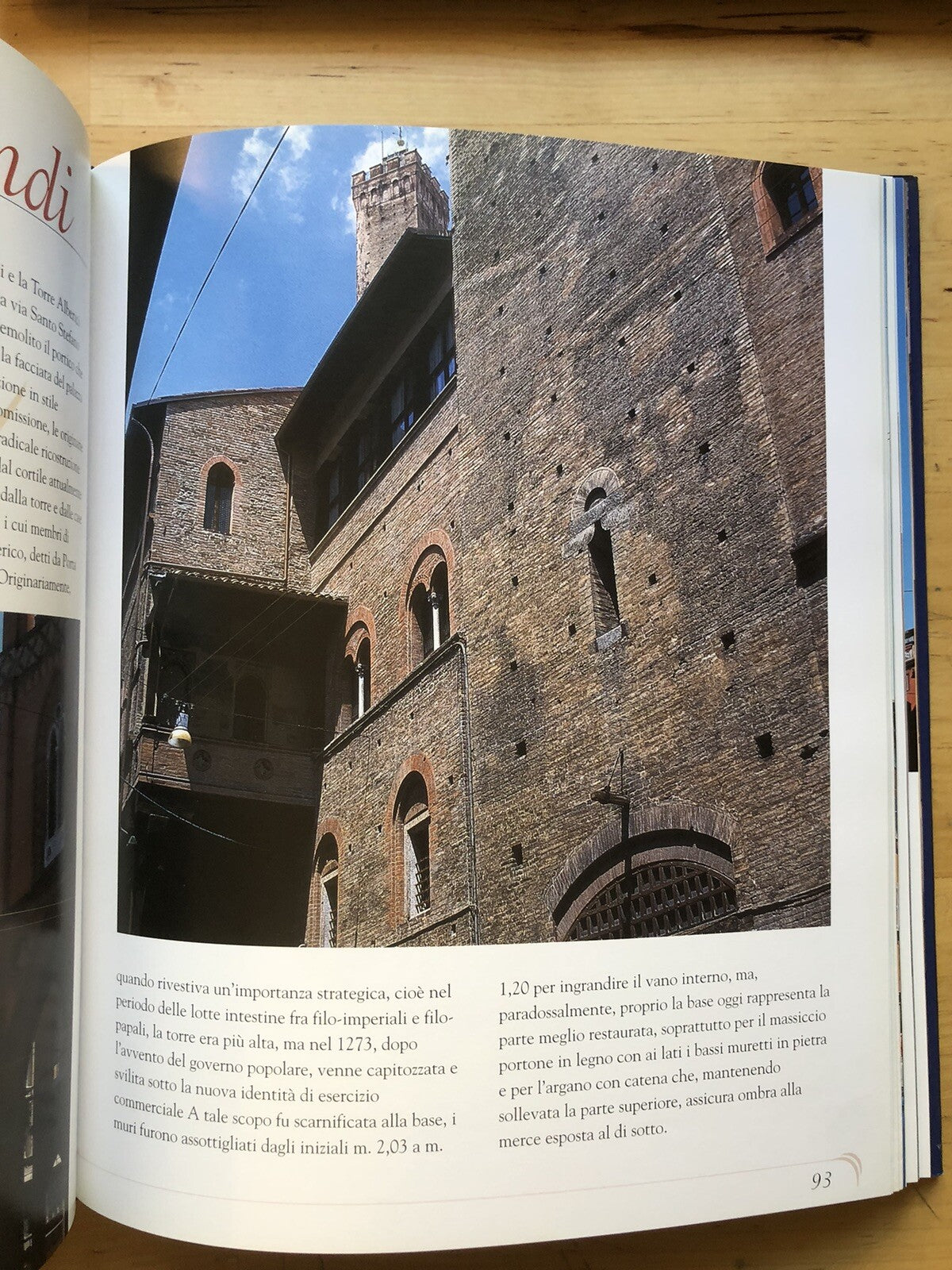 Palazzi Bolognesi dimore storiche dal medioevo all'ottocento - L'inchiostroblu