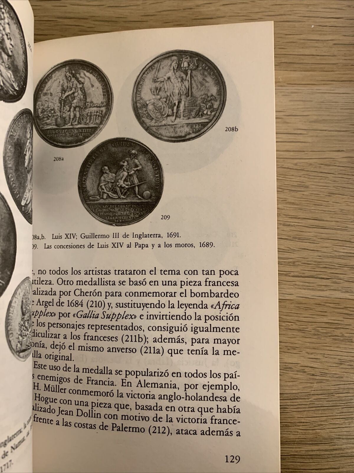 EL ARTE DE LA MEDALLA - Mark Jones, Cuadernos arte Cátedra 1988