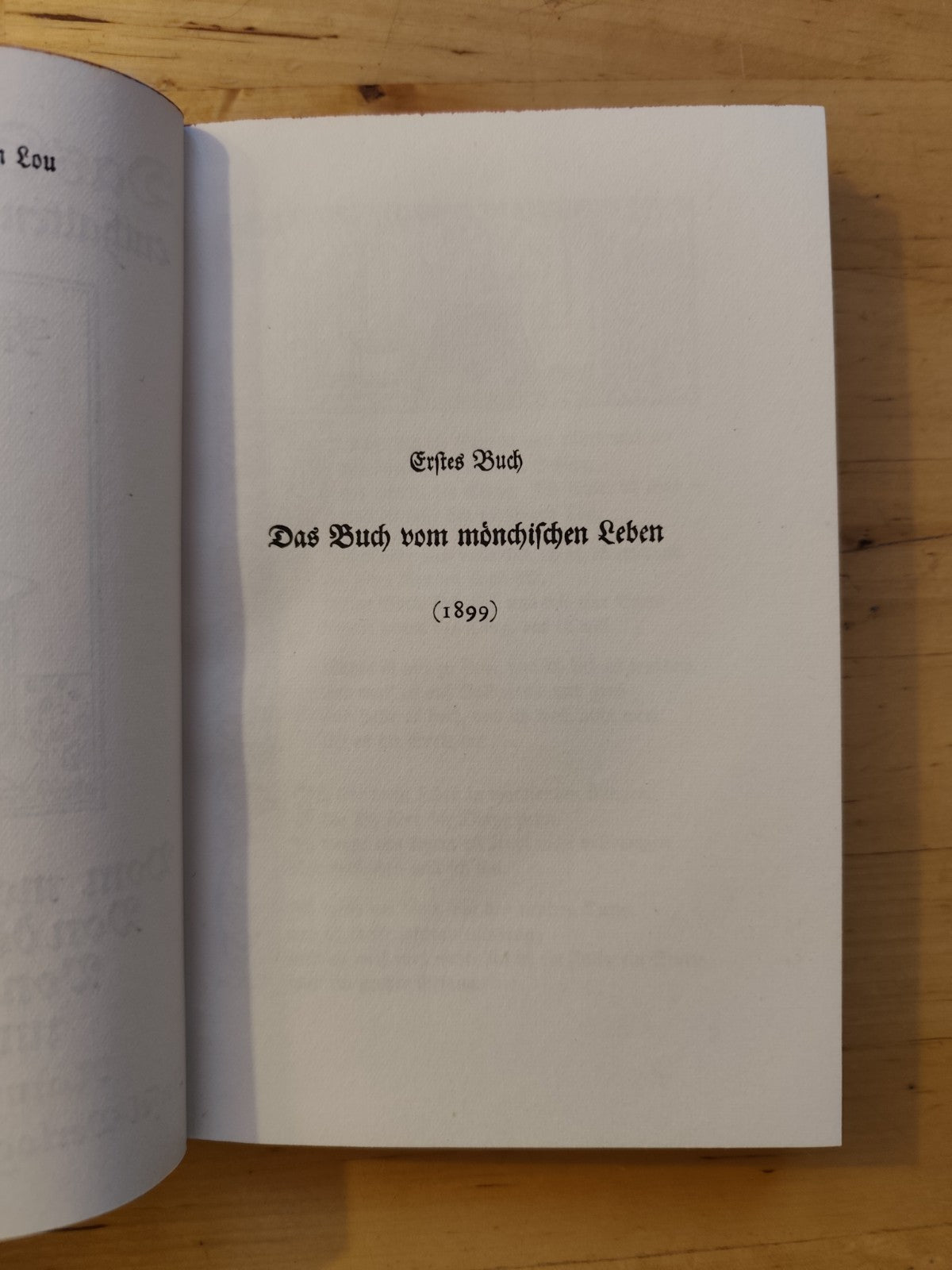 Das Stunden-Buch: enthaltend die drei Bücher, R. Maria Rilke. Insel-Verlag.1922