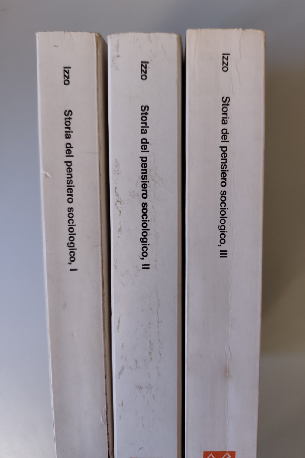 Storia del pensiero sociologico Alberto Izzo - Il Mulino 1974 - 3 voll.