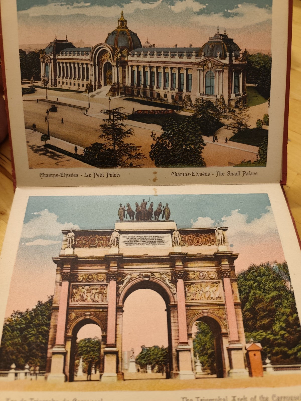 Souvenir de Paris Photographies en Couleurs. L'abeille anni '10/'20