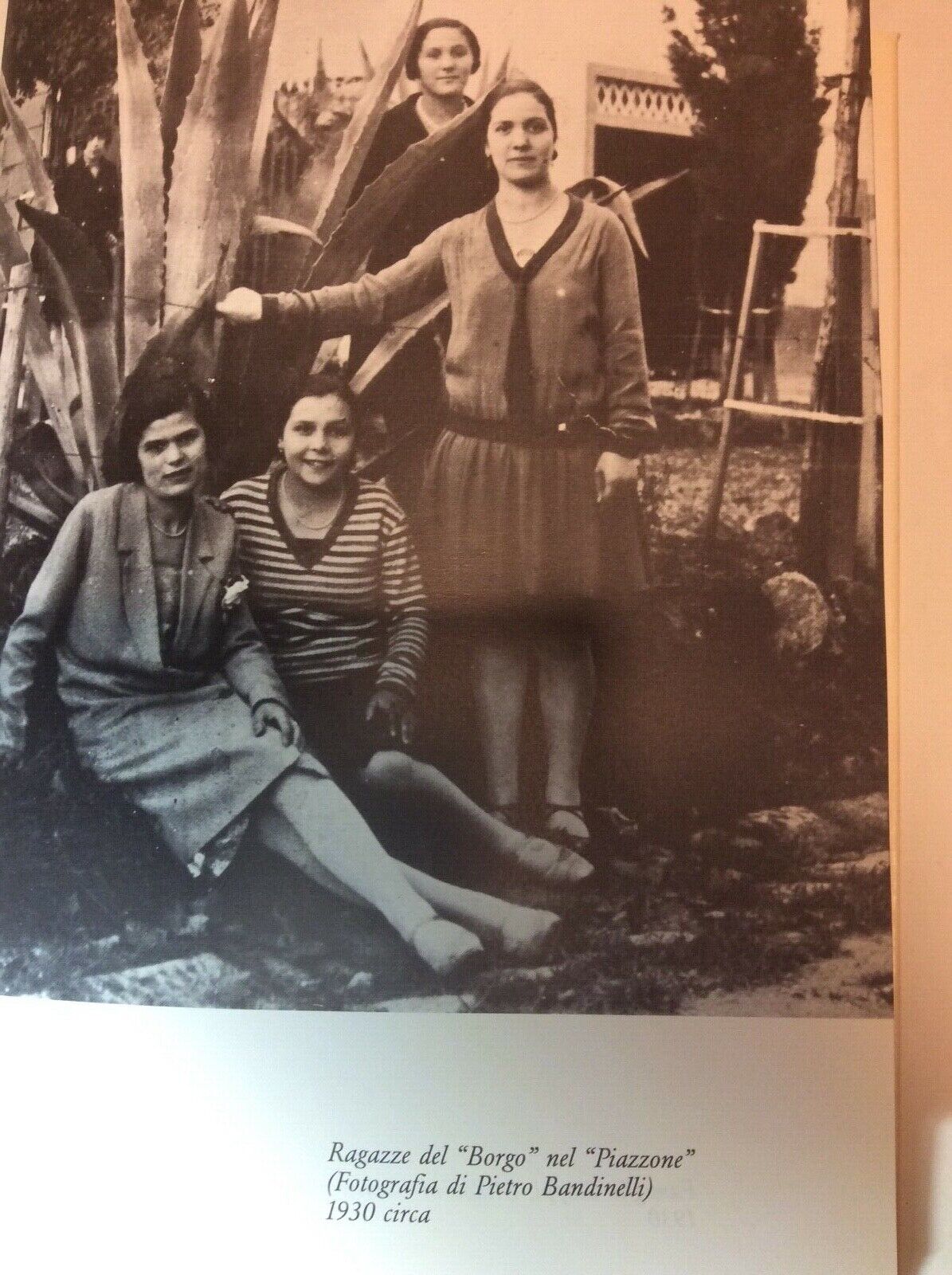 RITRATTI E FOTO DI GRUPPO SAN CASCIANO IN VAL DI PESA archivio comunale.