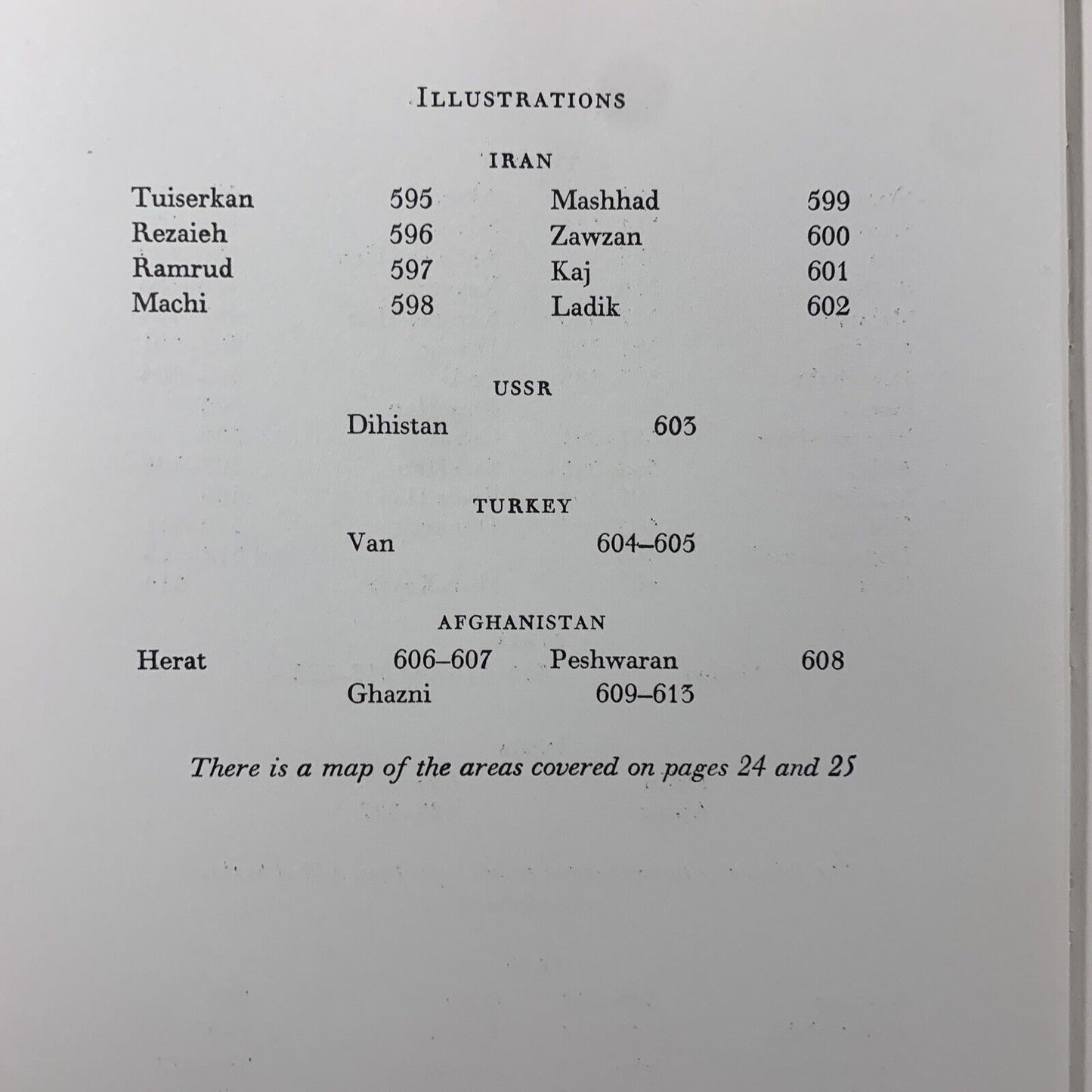 ISLAMIC ARCHITECTURE AND ITS DECORATION. DEREK HILL, OLEG GRABAR. Faber 1967 #