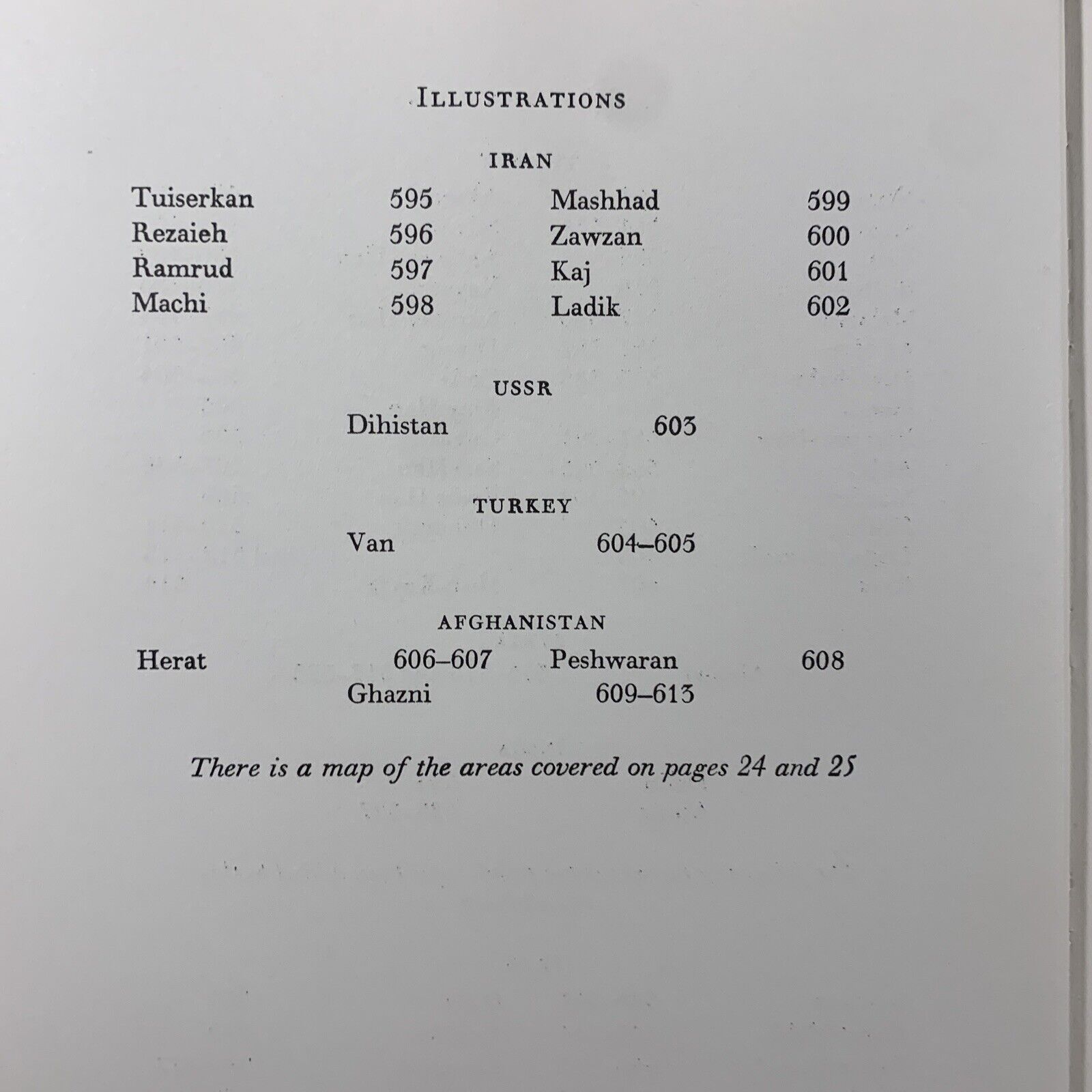 ISLAMIC ARCHITECTURE AND ITS DECORATION. DEREK HILL, OLEG GRABAR. Faber 1967 #