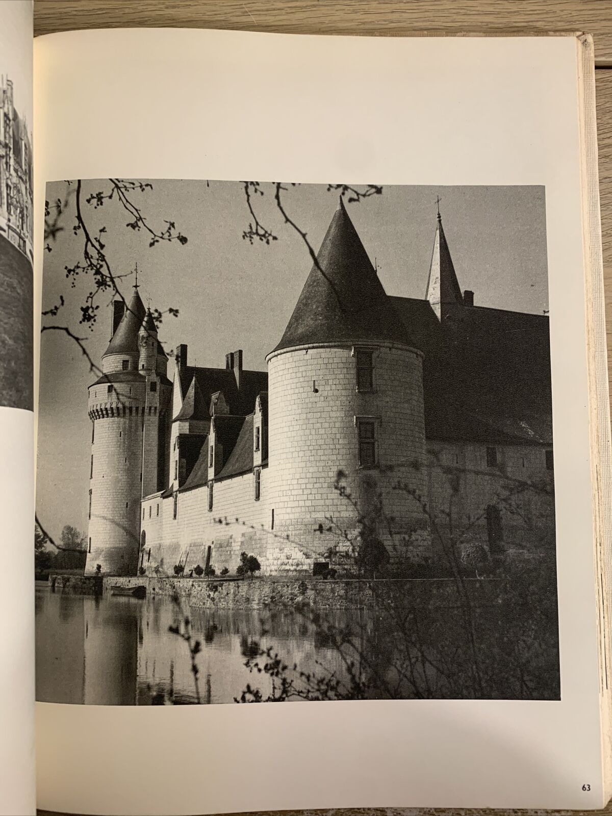 Chateaux de France, Éditions des Deux - Mondes 1954