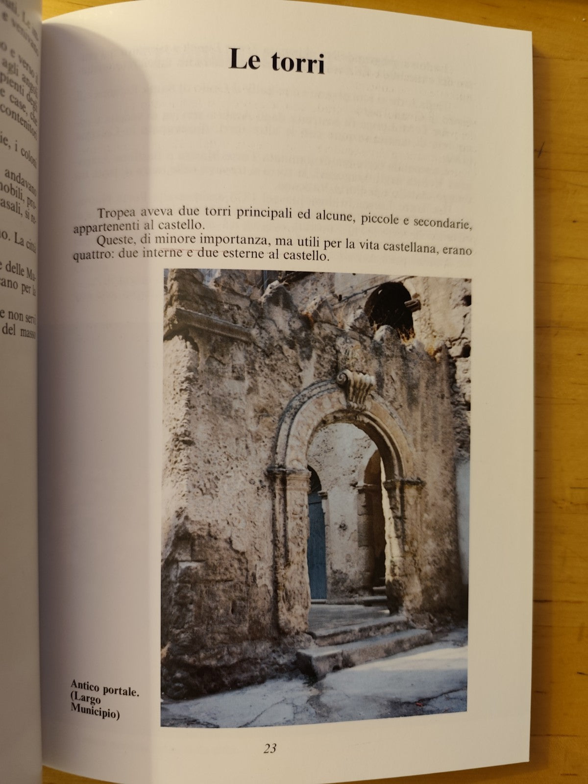 Tropea ieri Tropea oggi, Bernardo Negro - cenni storici Guida Turistica 1993