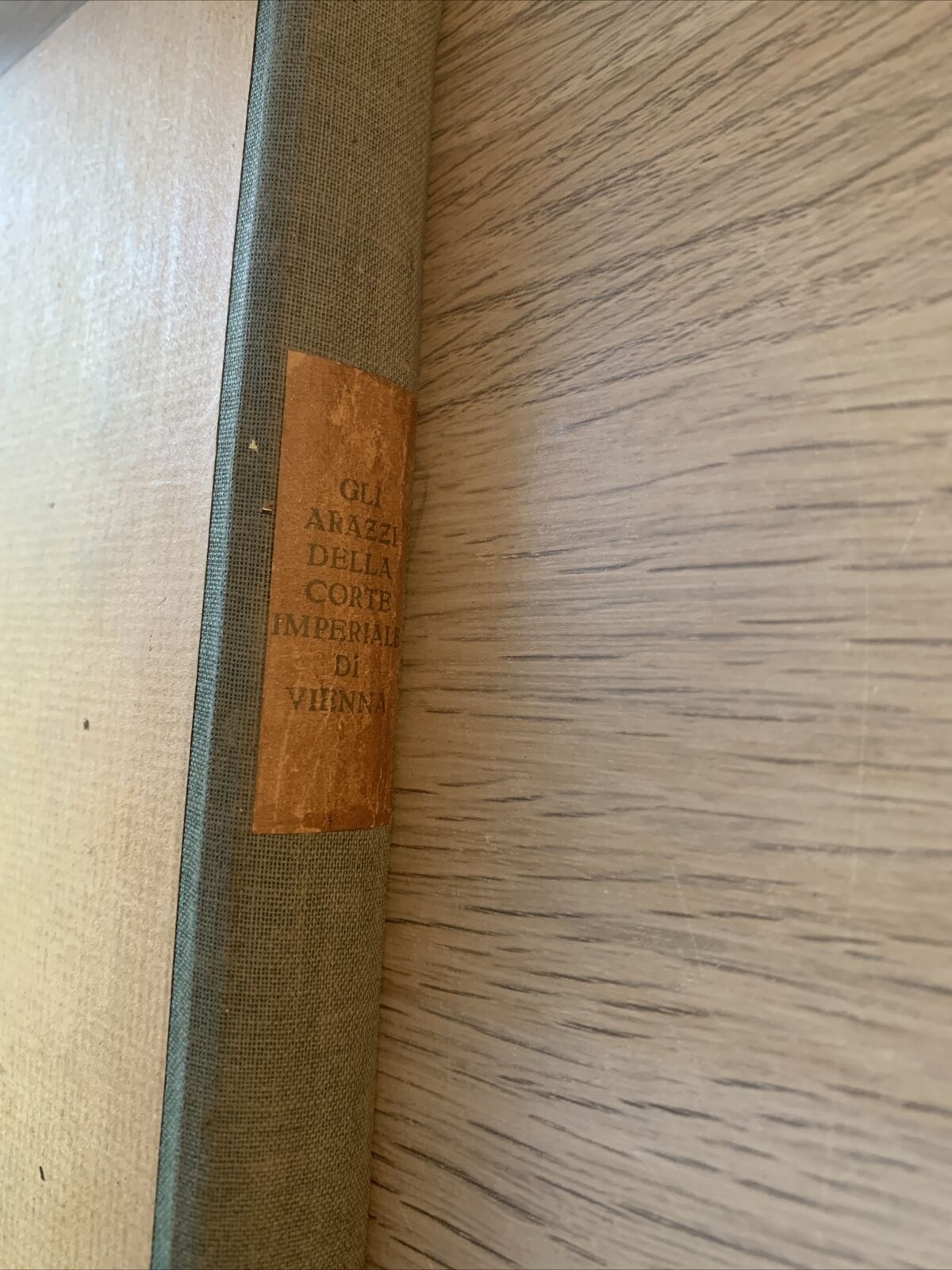 Gli Arazzi della corte Imperiale di Vienna. KrystallVerlag 1922