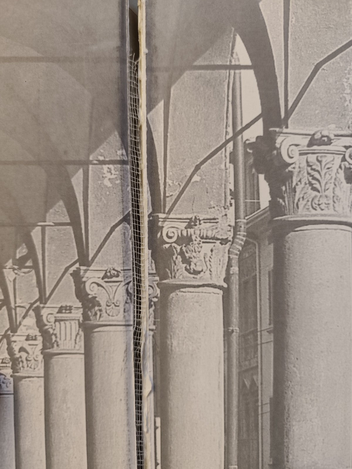 Il mirabile artificio colonne archi capitelli dei portici di Bologna A. Santucci